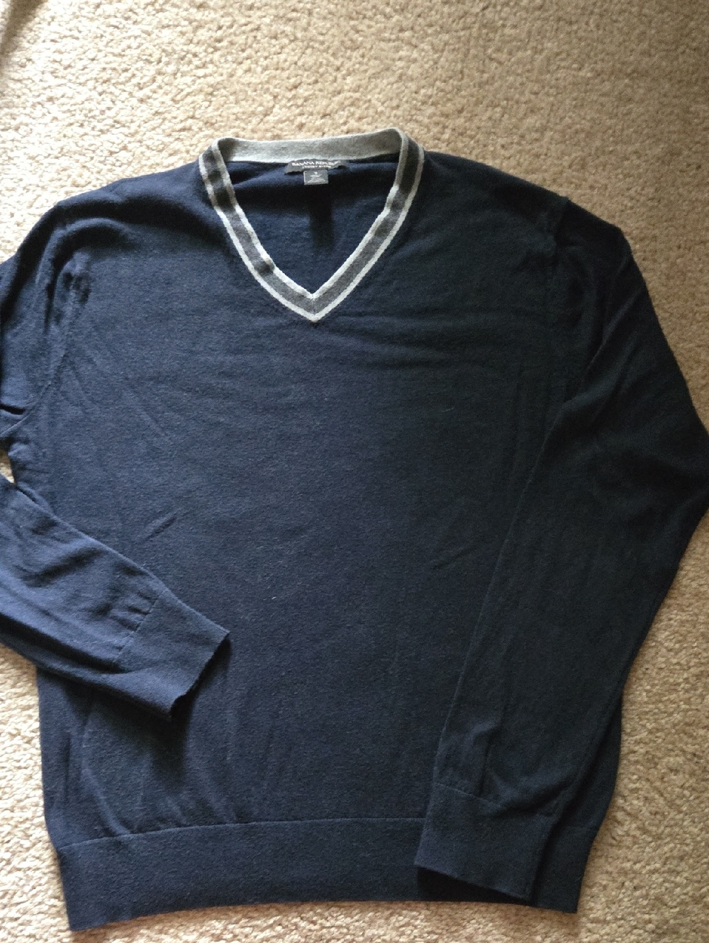 Banana Republic Navy V-Neck Sweater with Gray Trim Silk Cashmere Blend
